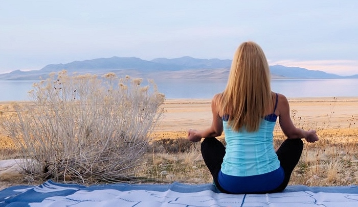 Healthier Sitting Options & Ways to Popcorn Around the Campfire