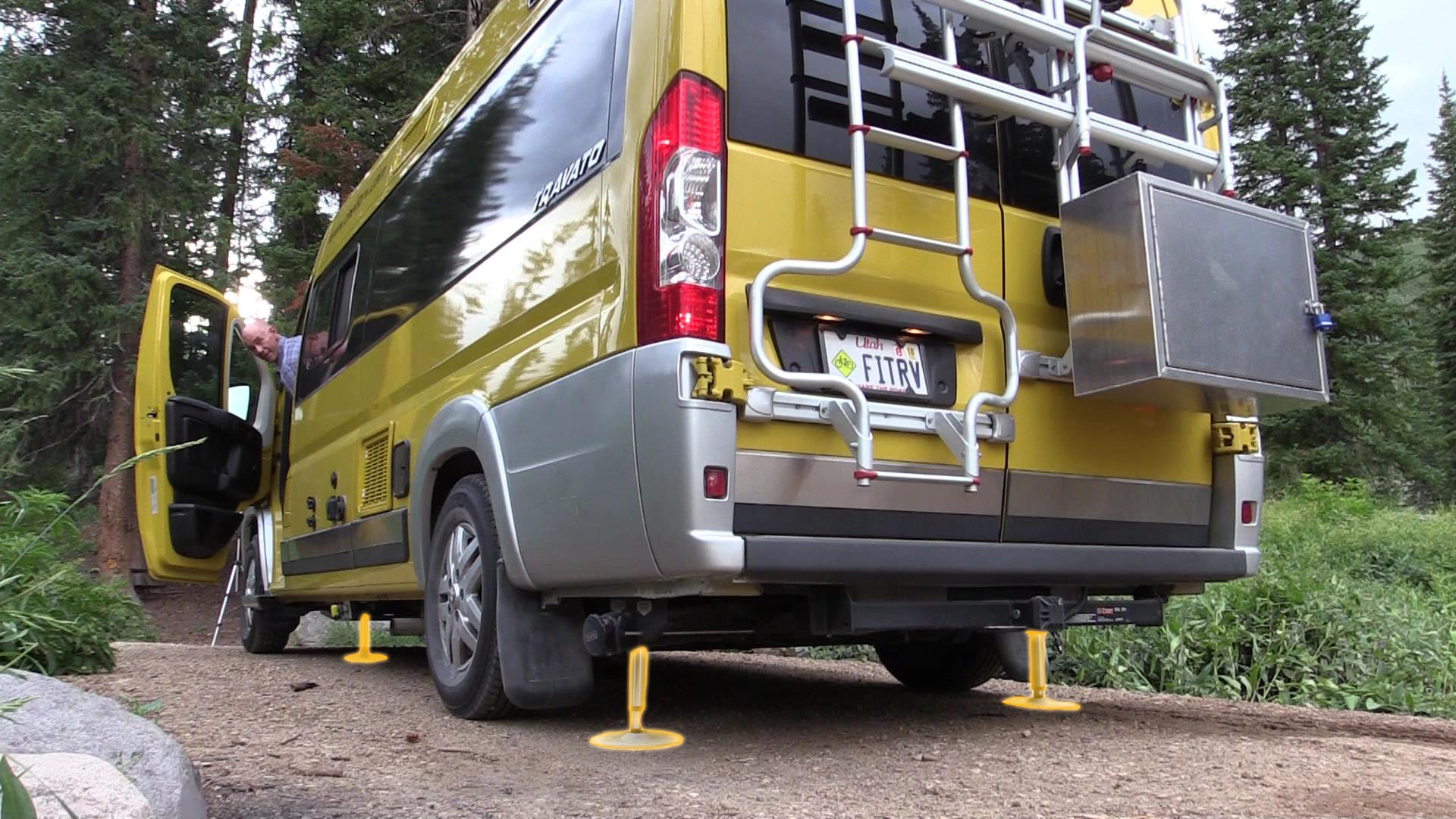 Installing an E&P Hydraulic Leveling System in our Class B RV!