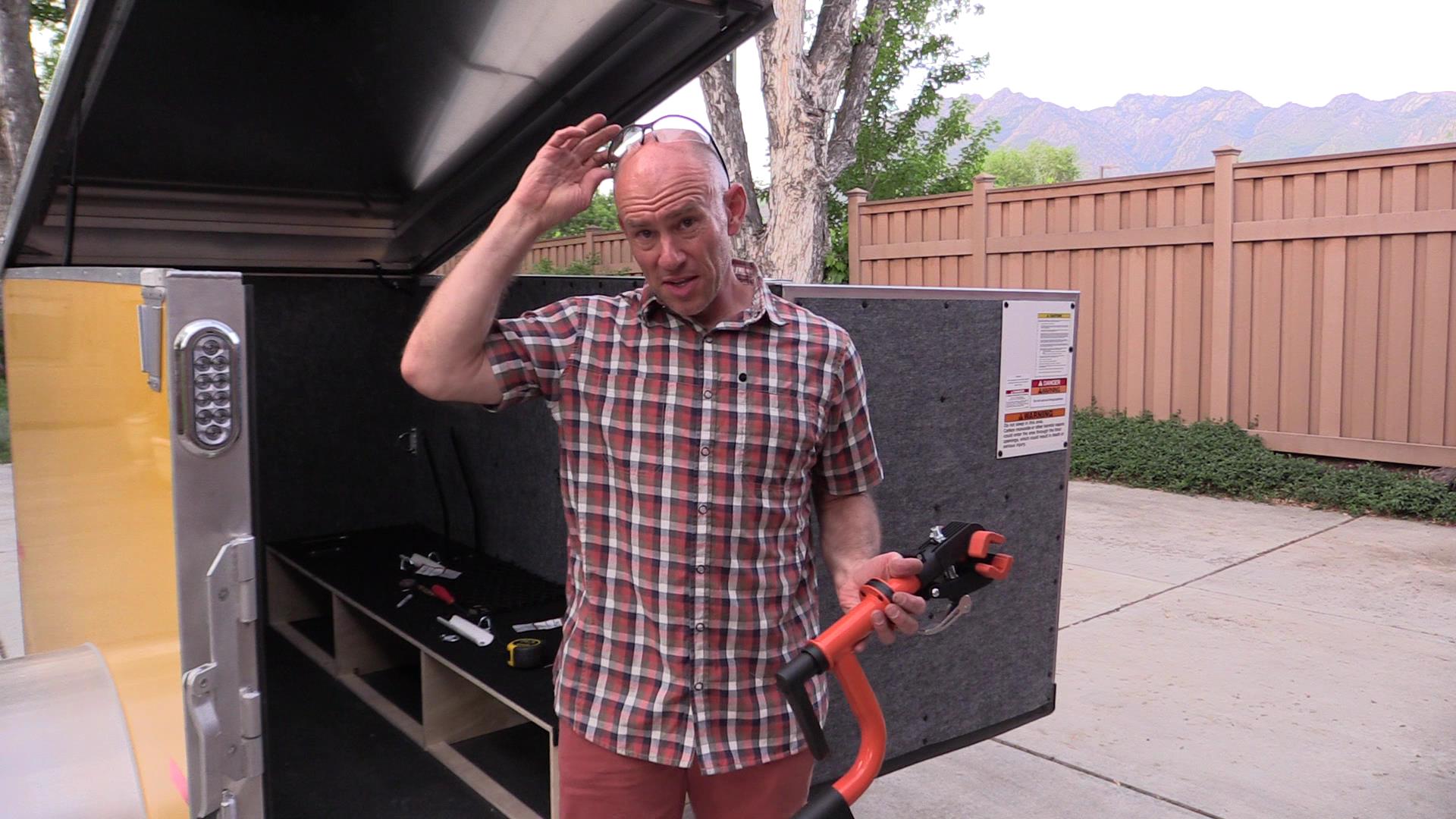 Pimp My Trailer: Adding a Bicycle Repair Stand
