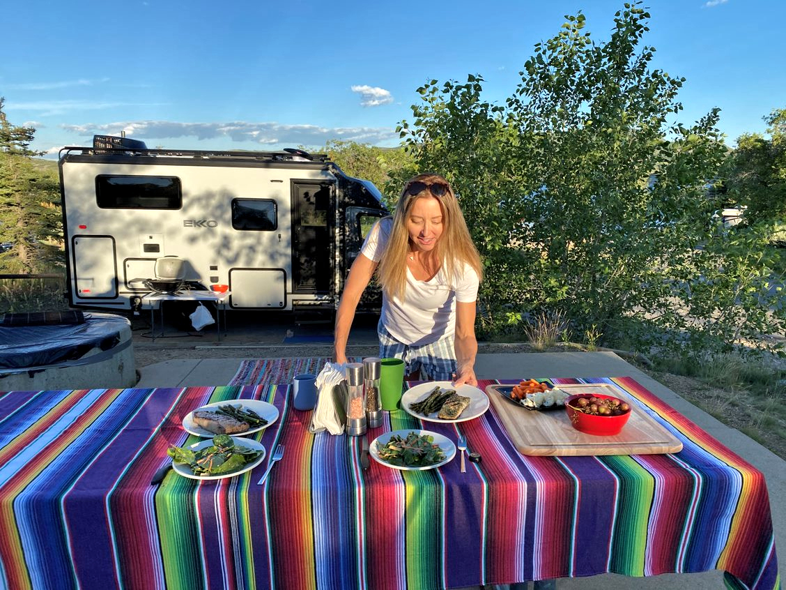 6 Ways to Incorporate Healthy Eating into your RV Lifestyle